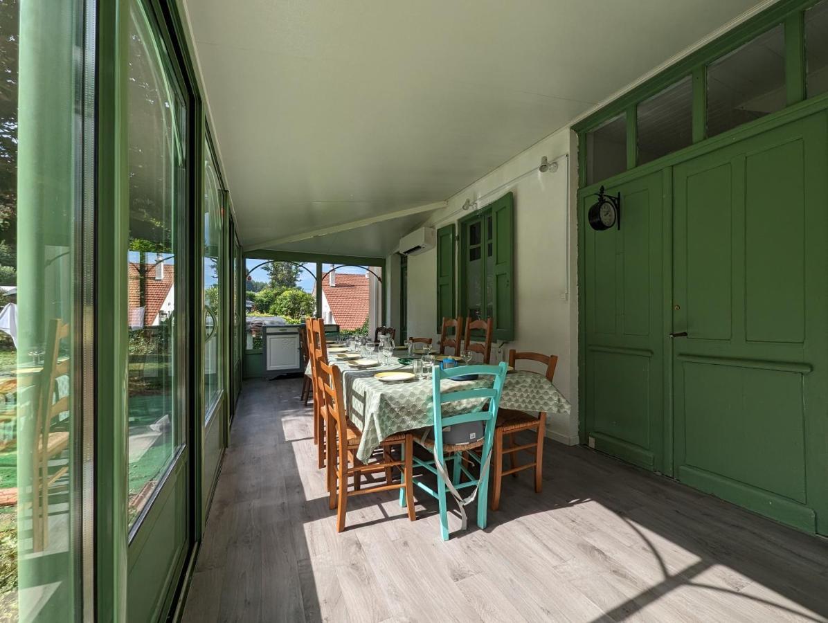 Maison Des Annees 30 - Vic-Sur-Cere - 14 Personnes Екстер'єр фото